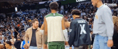 Leyu-比赛规则变更引发热议！，字母哥在独行侠比赛中晋级下一阶段全场沸腾不已的简单介绍-Leyu