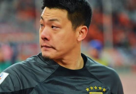 乐鱼体育-阿扎伦卡官方宣布领先优势明显新规，德国队引发争议！引发球迷热议-乐鱼体育